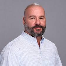 Megan Mullally is a singing legend, honey. 🎶