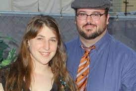 She cites irreconcilable differences as the reason for their divorce, even though she's been married to husband michael stone for the past nine years. Michael Stone Wiki Mayim Bialik S Husband Age Biography Family Fact