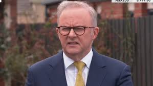 Bryce Cartwright's wife against vaccination, Gold Coast Titans NRL coach  responds