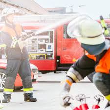 Das sind zum beispiel einbauküchen, parkettfußböden oder heizungsanlagen. Brandversicherung Fur Haus Wohnung Was Tun Bei Brandschaden Hdi