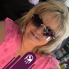 Lisa Compton in people