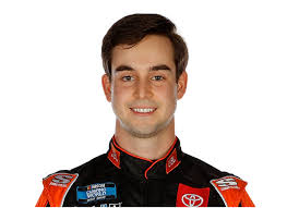 Drew Dollar's Instagram, Twitter & Facebook