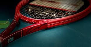 Marin is a croatian professional tennis player. Tennis Star Marin Cilic Signiert Einen Head Tennisschlager