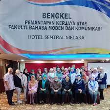 Upm offers more than 400 fields of postgraduate study in its effort to transform malaysia into a higher education hub of excellence at the regional and international level. Career Enhancement Workshop For Fbmk Staff 2019 Management Administration And Implementation Universiti Putra Malaysia