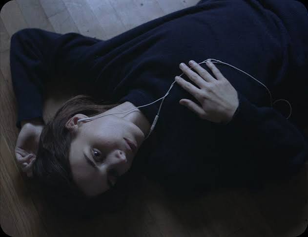 A Ghost Story' Advocates for Earnest Pursuits of Art and Love | by Jennifer  Han | Movies & Us | Medium