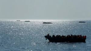 نسمة وصل يوم 20 سبتمبر الماضي، قارب هجرة غير نظامية إلى جزيرة لامبيدوزا الإيطالية وعلى متنه عشرات التونسيين، لكن المفاجأة هذه المرة بطلها ''حارق'' إيطالي كان ضمن مجموعة. ÙˆÙØ¯ Ø¨Ø±Ù„Ù…Ø§Ù†ÙŠ Ø§ÙŠØ·Ø§Ù„ÙŠ Ø¨Ø§Ù„Ø¬Ø²Ø§Ø¦Ø± Ù‚Ø±ÙŠØ¨Ø§ Ù„ÙˆÙ‚Ù ØªØ¯ÙÙ‚ Ø§Ù„Ø­Ø±Ø§Ù‚Ø© Ø¹Ù„Ù‰ Ø³Ø±Ø¯ÙŠÙ†ÙŠØ§ Ø§Ù„Ø´Ø±ÙˆÙ‚ Ø£ÙˆÙ†Ù„Ø§ÙŠÙ†