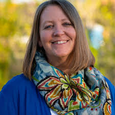 THE HOSTING TEAM 2022