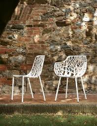 The 15 different chair bases can be combined with a seat shell in polypropylene (hal), in plywood (hal ply) or with a lightly padded shell covered in leather (hal leather). Fast Forest Stuhl Von Goodform Ch