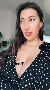 Flora Ivy's Instagram, Twitter & Facebook