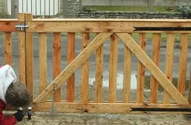 A gate for your driveway can add an extra layer of security to your home. The Green Lever Using Minimal Resources For Maximum Quality Of Life Pallet Wood Driveway Gates Detailed Step By Step Design Construction