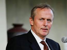 John Grisham, Jim Barksdale blast Miss. college board for not renewing Ole  Miss chancellor's contract