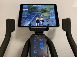 Buy schwinn indoor cycling bike ic8 708447909381 in dubai. Schwinn Ic8 Spinning Bike Mit Peloton Im Test Computerbase