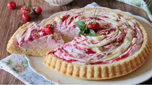 La Tarte Aux Fraises Et Chocolat Blanc Est Un Gateau Qui Ne Passe Certainement Pas Inapercu Frais Et Gourm En 2020 Fraise Au Chocolat Tarte Aux Fraises Chocolat Blanc