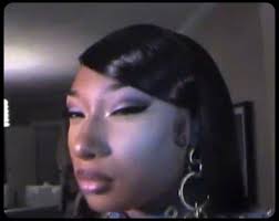 don't forget your boyfriend PHILL , he's a good boyfriend STILL😭😭😭