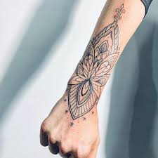 36 elegant small hip tattoos you'll need to get in 2020. 35 Inspiring Arm Tattoo Design Ideas For Women 2020 Sooshell