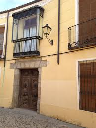 A consultar, ubicado en talavera de la reina, en calle santo domingo con una superficie de. Imagen Fachada De Casa O Chalet Independiente En Calle Vicaria Vieja 19 Casco Antiguo Talavera De La Reina En 2020 Casco Antiguo Fachada De Casa Chalet