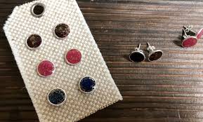 Studs that are super pointy are very trendy right now, and fortunately they are also super easy to make. Resin Earrings Diy Easiest Way To Make Resin Earrings Resin Obsession
