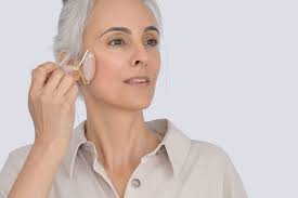 Why You Need Rose Quartz Roller For The Month of Love