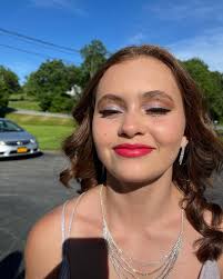 Kelli Smith (@kb.kellibeauty) • Instagram photos and videos