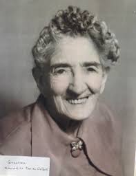 Manuelita Tapia Valdes (1870-1964)