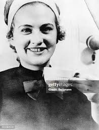 Mary Gedeon's Instagram, Twitter & Facebook