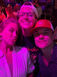 happy dad day to the coolest person i know. as long as youre around i know  i'll always be able to get good advice, a shoulder to cry on, my light bulbs