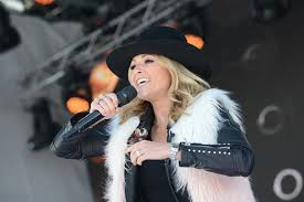 According to record certifications she has sold at least 9,115,000 albums. Helene Fischer Top Event Ischgl 30 04 2018