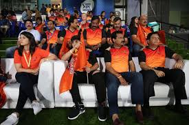 Manish pandey held on to the wicket until the final second however it was not sufficient to take sunrisers hyderabad over the road. Kalanithi Maran Dayanidhi Maran Kaviya Maran Daughter Of Kalanithi Maran Wating Match Of The Vivo Indian Premier League Season 12 2019 Between The Delhi Capitals And The Sunrisers Hyderabad Held At The