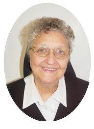 Sandra Fitz's Instagram, Twitter & Facebook