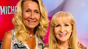 Tien om te zien slaat er nog één keer de iconische tent van toen op en verwelkomt er de grootste artiesten van vroeger én van nu. Anne De Baetzelier In Hadiemicha 2 0 Ment Tv