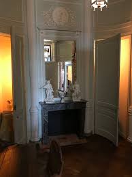 Pin Von Lazarus Douvos Auf Wohnkultur Im Rokoko 2 Baustil Wohnen Klassizismus