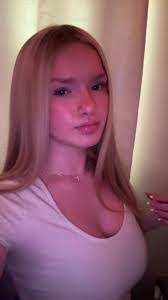 Lilia Calvert's Instagram, Twitter & Facebook