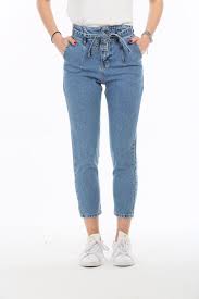 Acik Yikama Havuc Model Jean Pantolon 89 9 Kusak Detayli Yikamali Havuc Model Kot Pantolon Tek Rengi Vardir 4 Farkli Bedeni Bulunm Pantolon Jean Mankenler