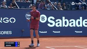 Hot Shot: Darting Draper picks off Etcheverry in Barcelona 2026