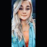 Courtney Beecher's Instagram, Twitter & Facebook