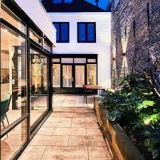 stuvr on instagram verbouwen of verhuizen door ons ontwerp voor een uitbouw met tuinkamer en tuin heeft dit gezin gekozen om te b tuinkamer tuin verhuizen