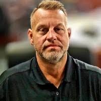 Aaron Pietsch's Instagram, Twitter & Facebook