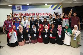 Berita baik buat rakyat negeri terengganu yang layak dan memerlukan bantuan kewangan. Khidmat Ahli Akademi Pilihanraya Apr Suruhanjaya Pilihanraya Untuk Prk Umt Sesi 2018 2019