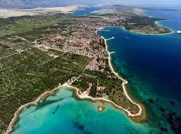 Vol + logement + transport en commun. Vue Aerienne Sur La Ville De Novalja Vacances Bon Plan Vacances Croatie
