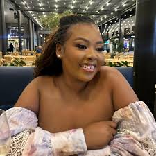 A post to appreciate my glam squad Debs and Ndips @livhu_mua