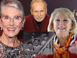 TV mom Jane Wyatt, reunited with her TV children Elinor Donahue, Lauren  Chapin and Billy Gray.