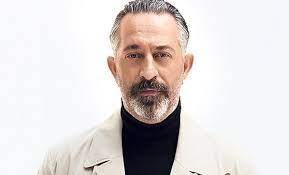 Bu yazımızda cem yılmaz kimdir? Liedtext Cem Yilmaz De