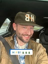 Jenny Parrish's Instagram, Twitter & Facebook