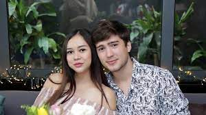 Kabar bahagia datang dari selebriti aura kasih karena akhirnya menikah dengan pria yang dicintai, yakni eryck amaral. Sidang Cerai Perdana Aura Kasih Digelar 24 April 2021 Showbiz Liputan6 Com