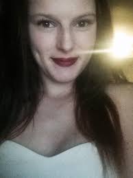 Fay Louise Knott (@Faylouiseeknott)