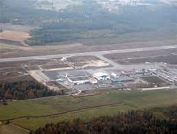 Örebro segelflygklubb genomför också utbildning av blivande piloter samt. Orebro Airport Wikipedia