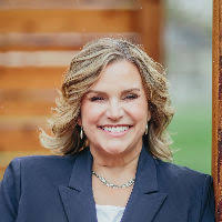 Top Real Estate Agents & Realtors in Lagrange County, IN for 2025 (Verified)