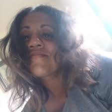 Elena Squire's Instagram, Twitter & Facebook