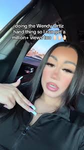 Trying the Wendy Ortiz Hand Thing for Views