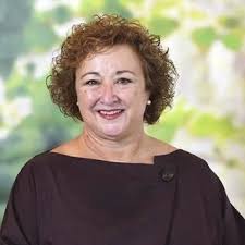 Amparo Estellés Rodríguez es nombrada pregonera de la Semana Santa de Gandia  2025 ONC